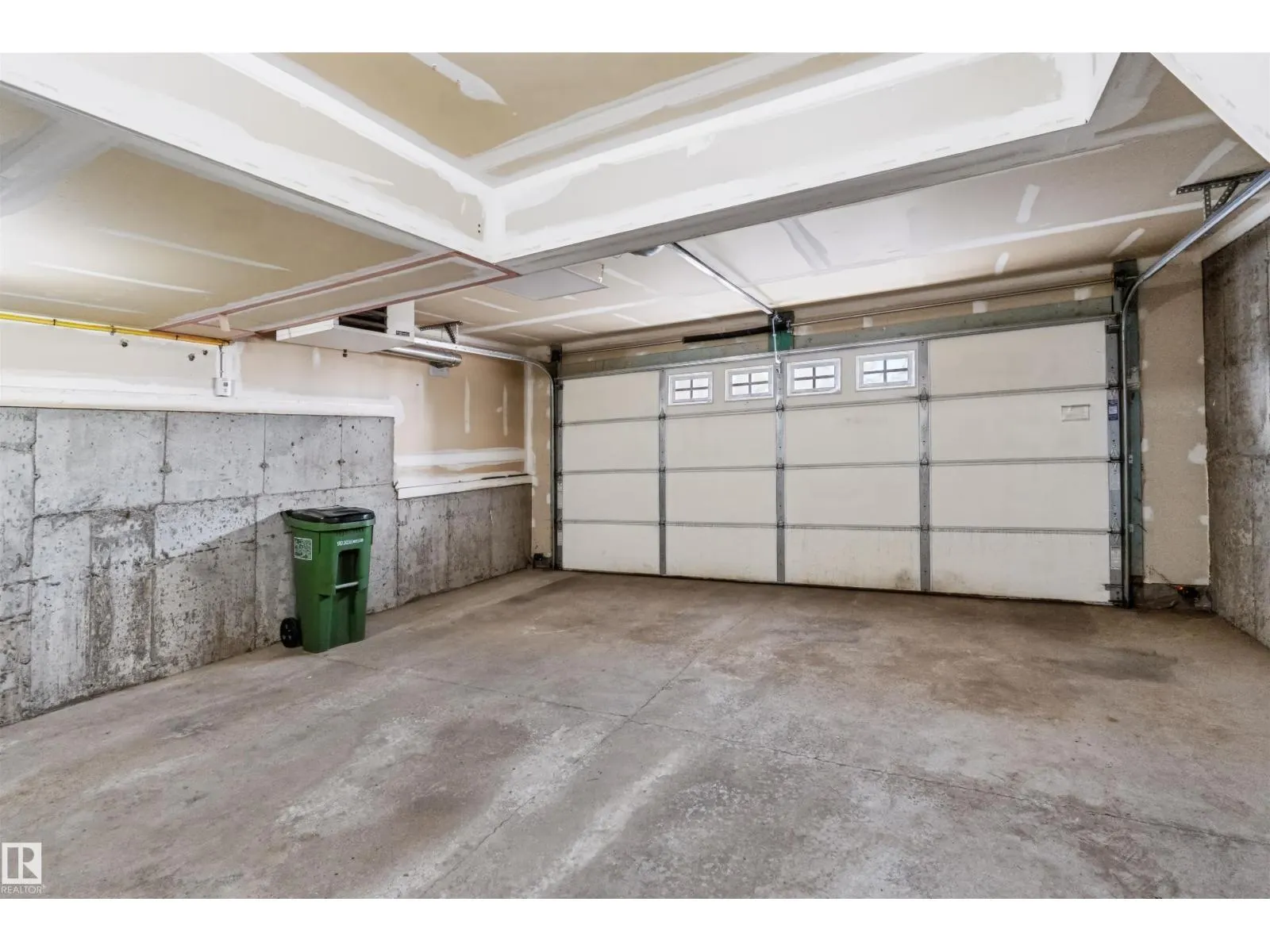 5319 3 AV SW