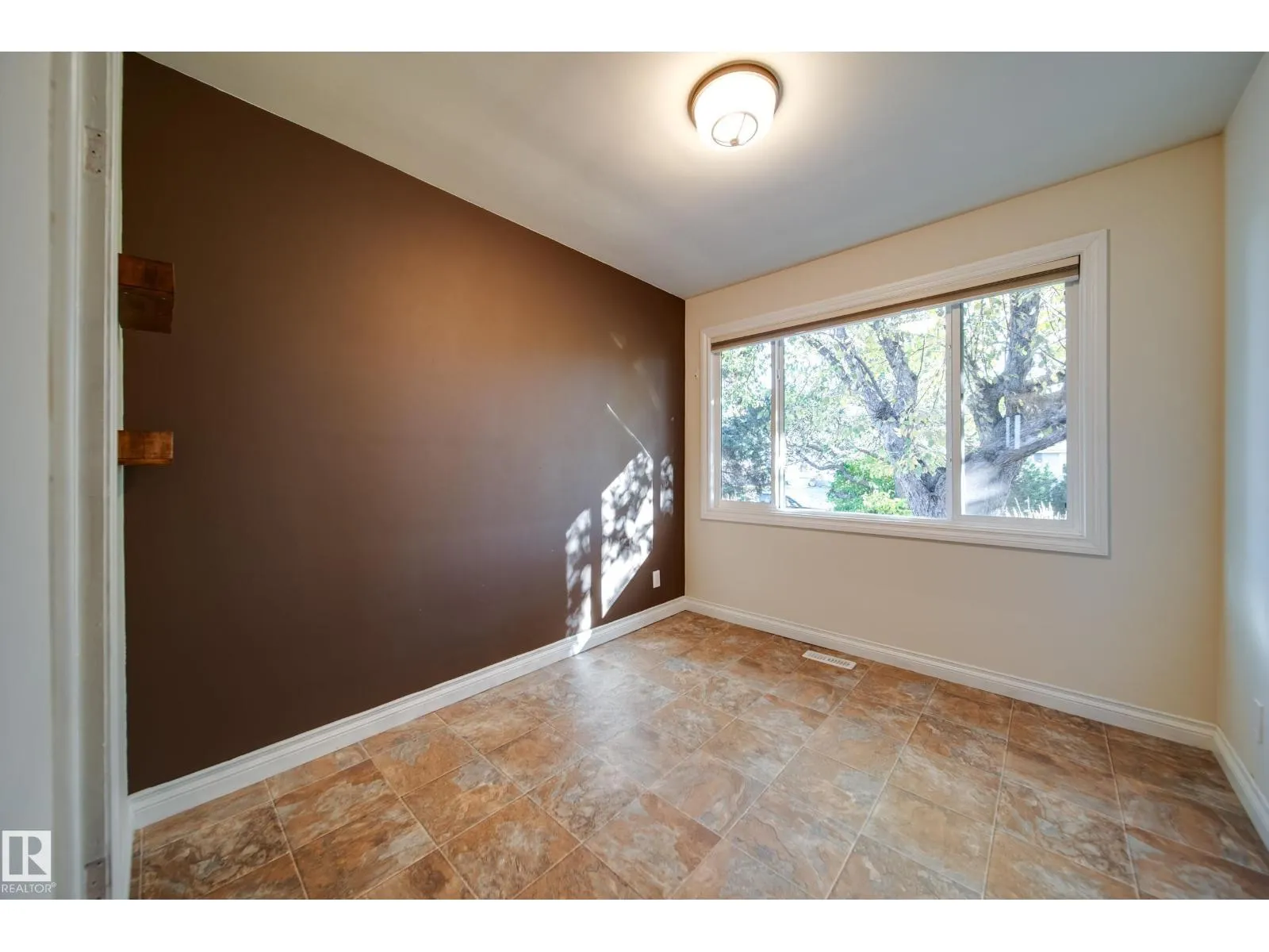 9326 150 ST NW