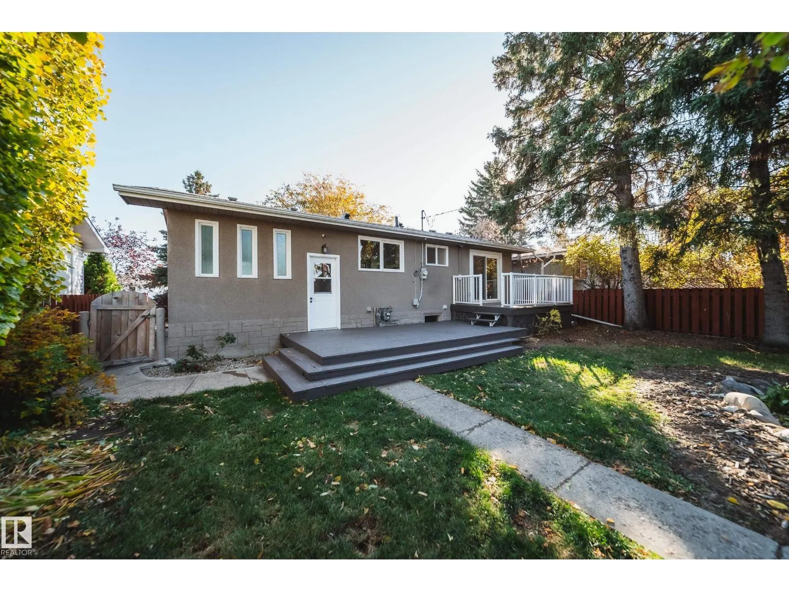 9326 150 ST NW