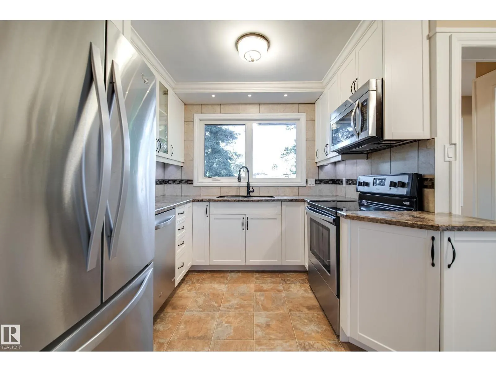 9326 150 ST NW