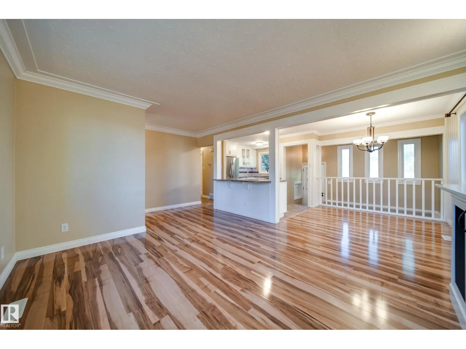 9326 150 ST NW