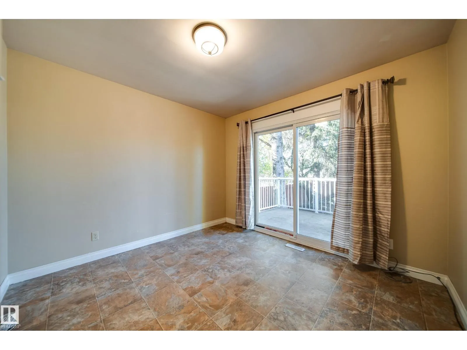 9326 150 ST NW