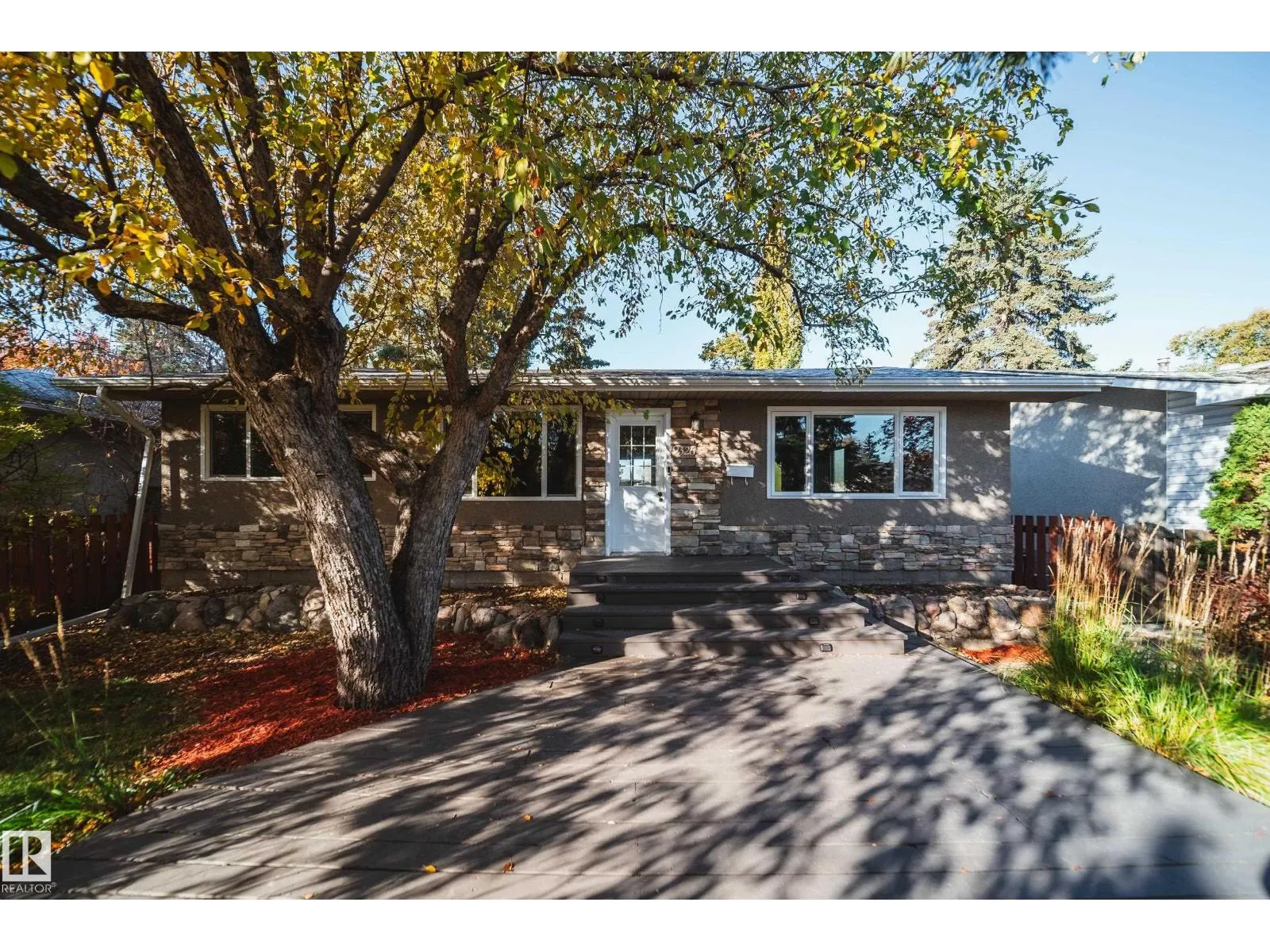 9326 150 ST NW