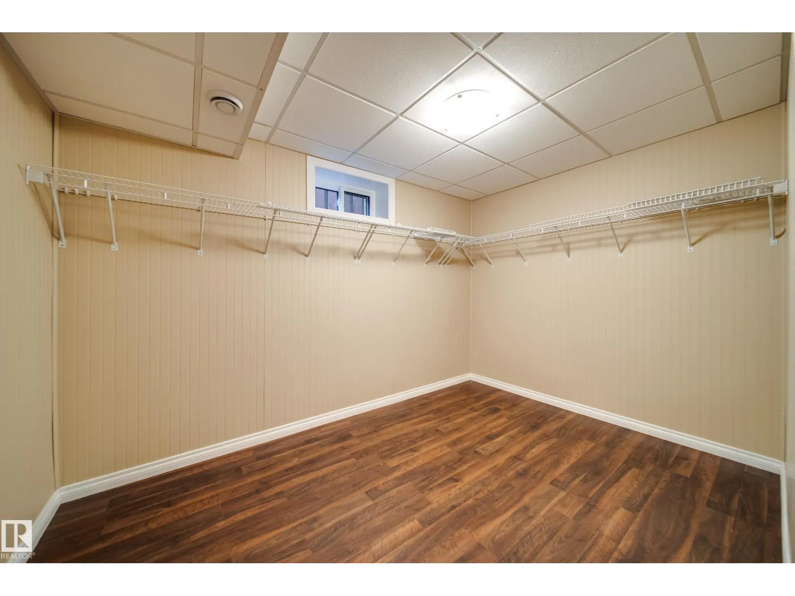 9326 150 ST NW