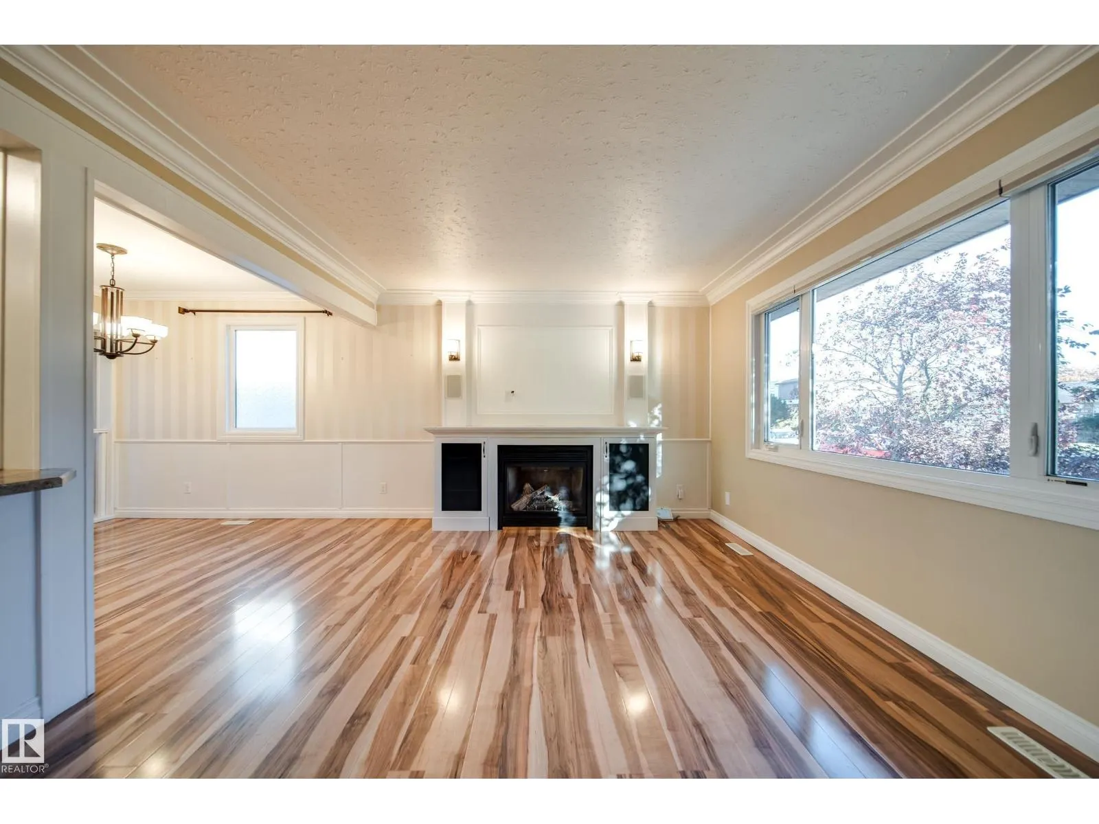 9326 150 ST NW
