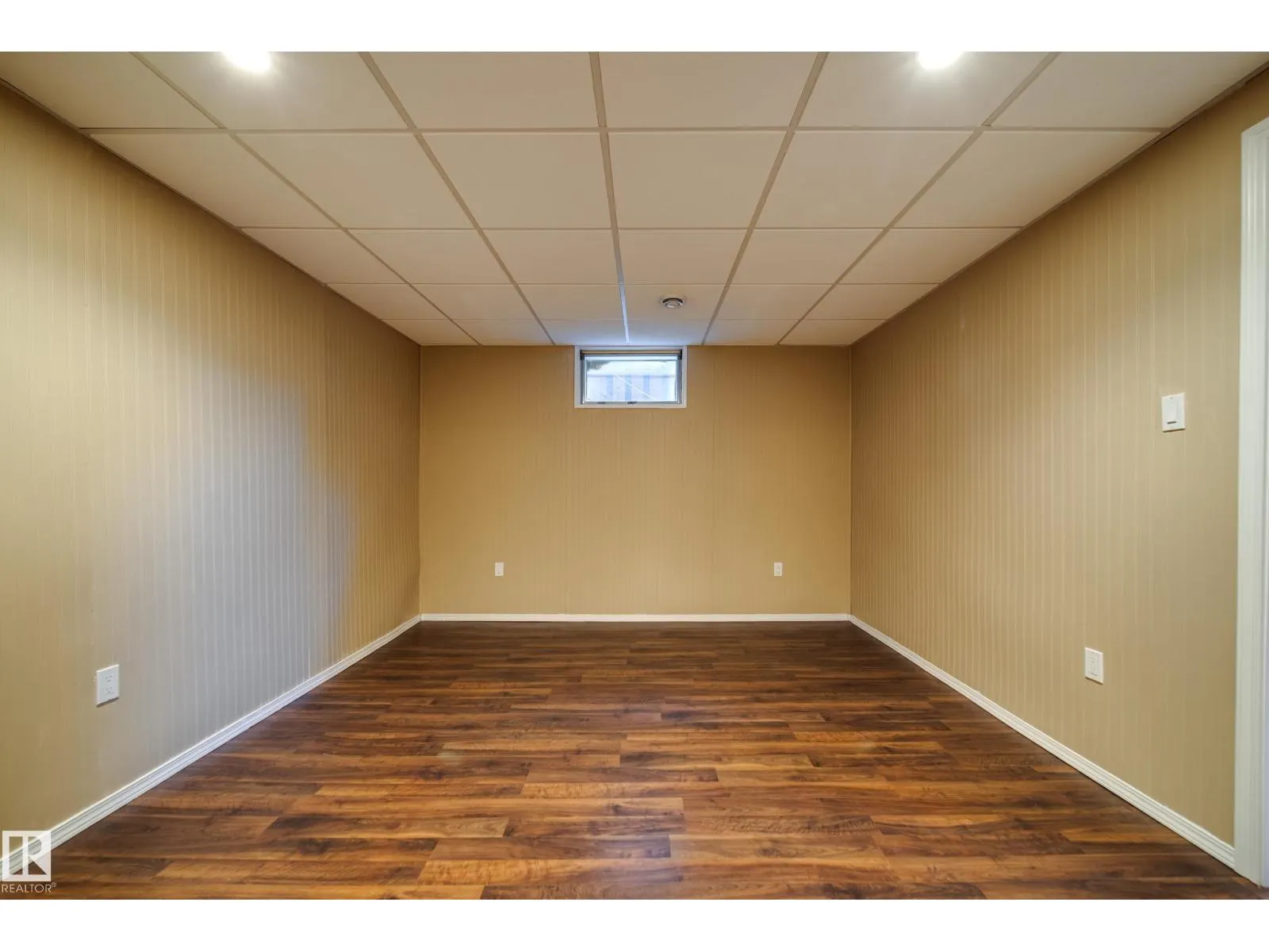 9326 150 ST NW