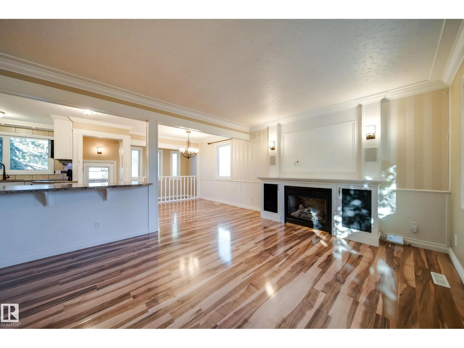 9326 150 ST NW