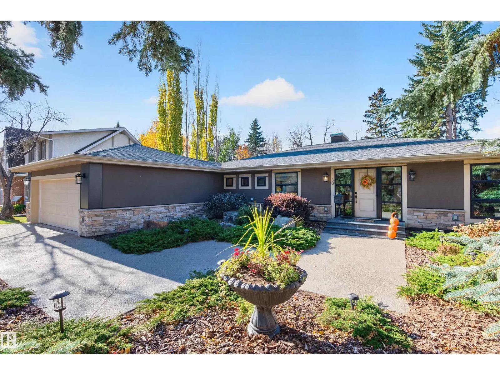 30 LODGEPOLE CR