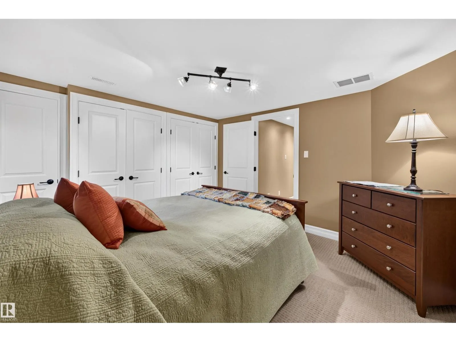 30 LODGEPOLE CR