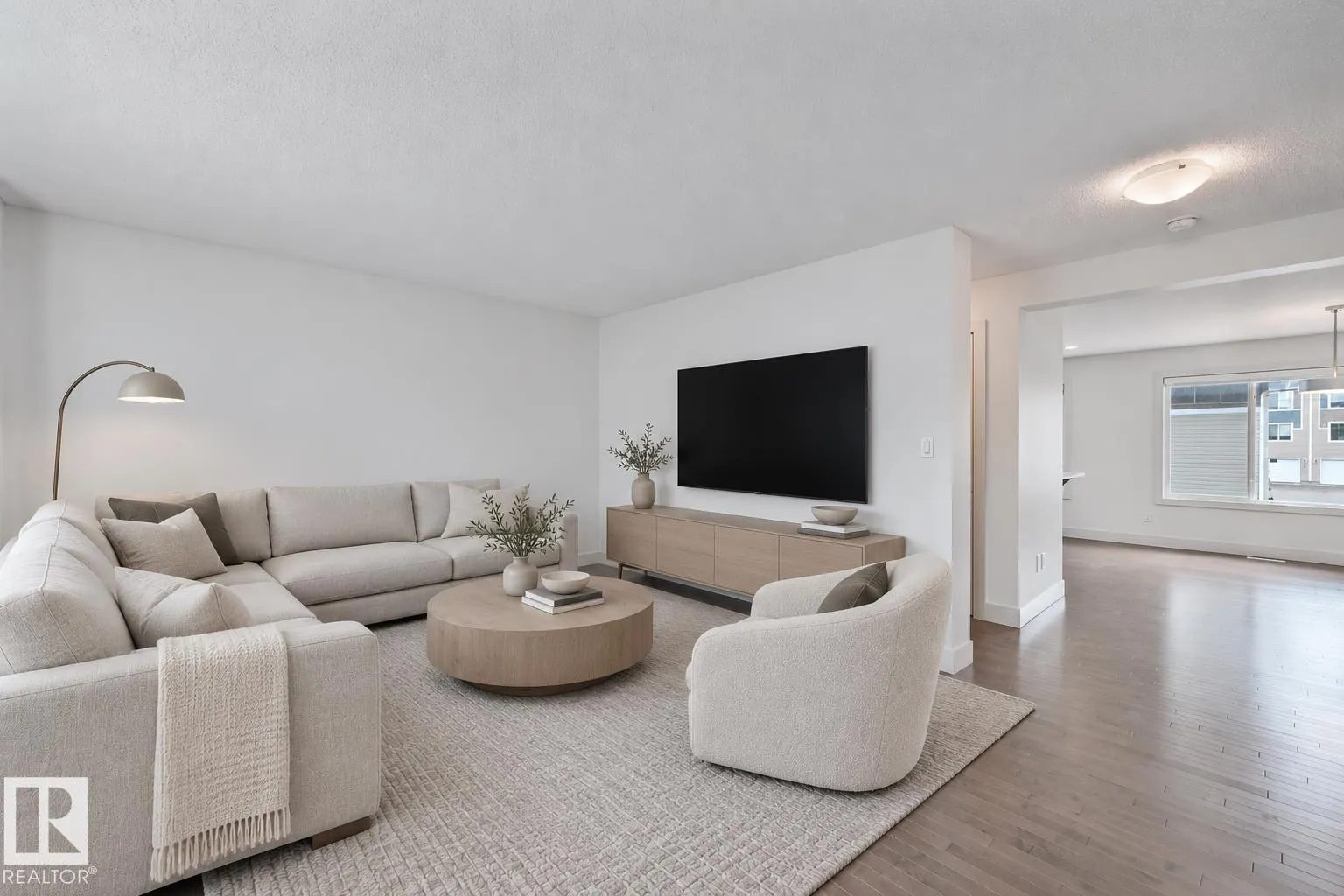 #35 2922 MAPLE WY NW