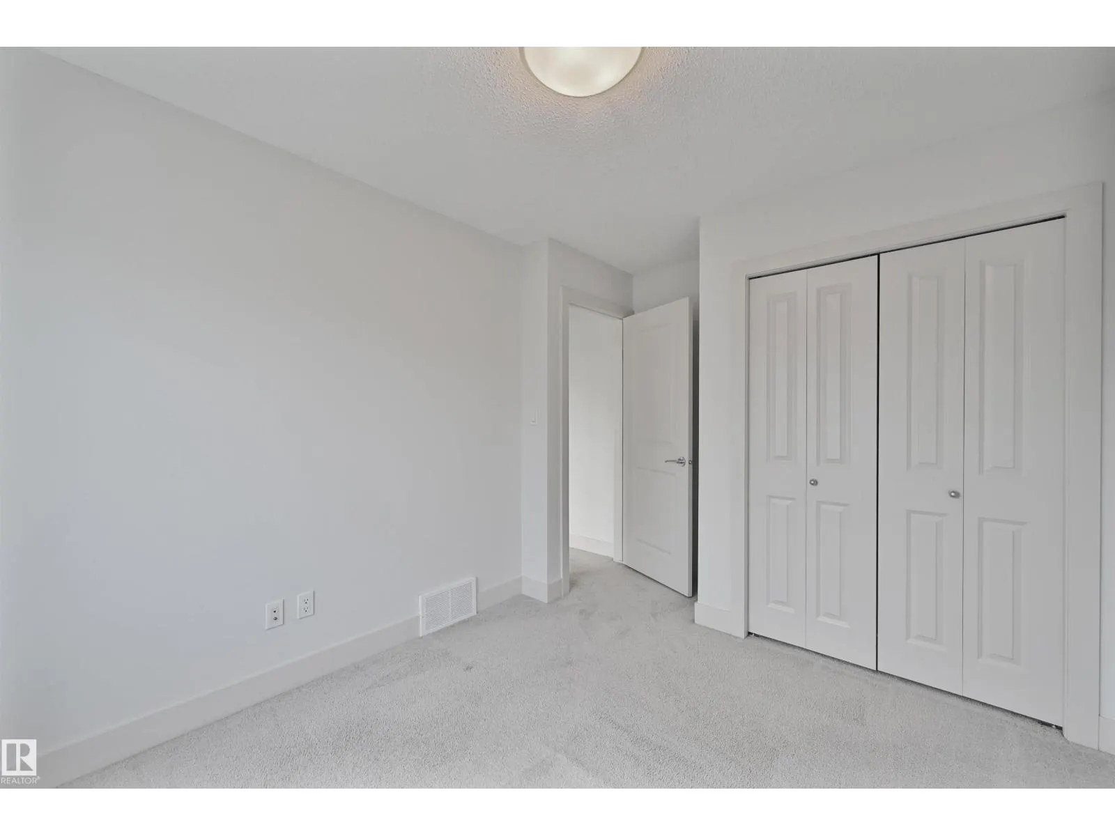 #35 2922 MAPLE WY NW