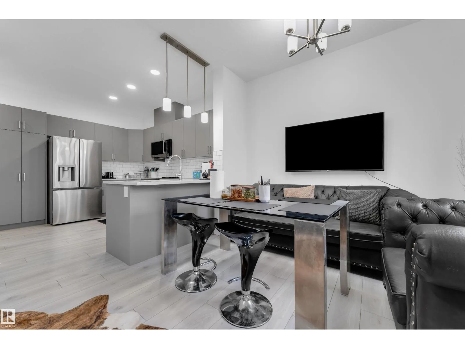 #21 7110 Keswick DR SW