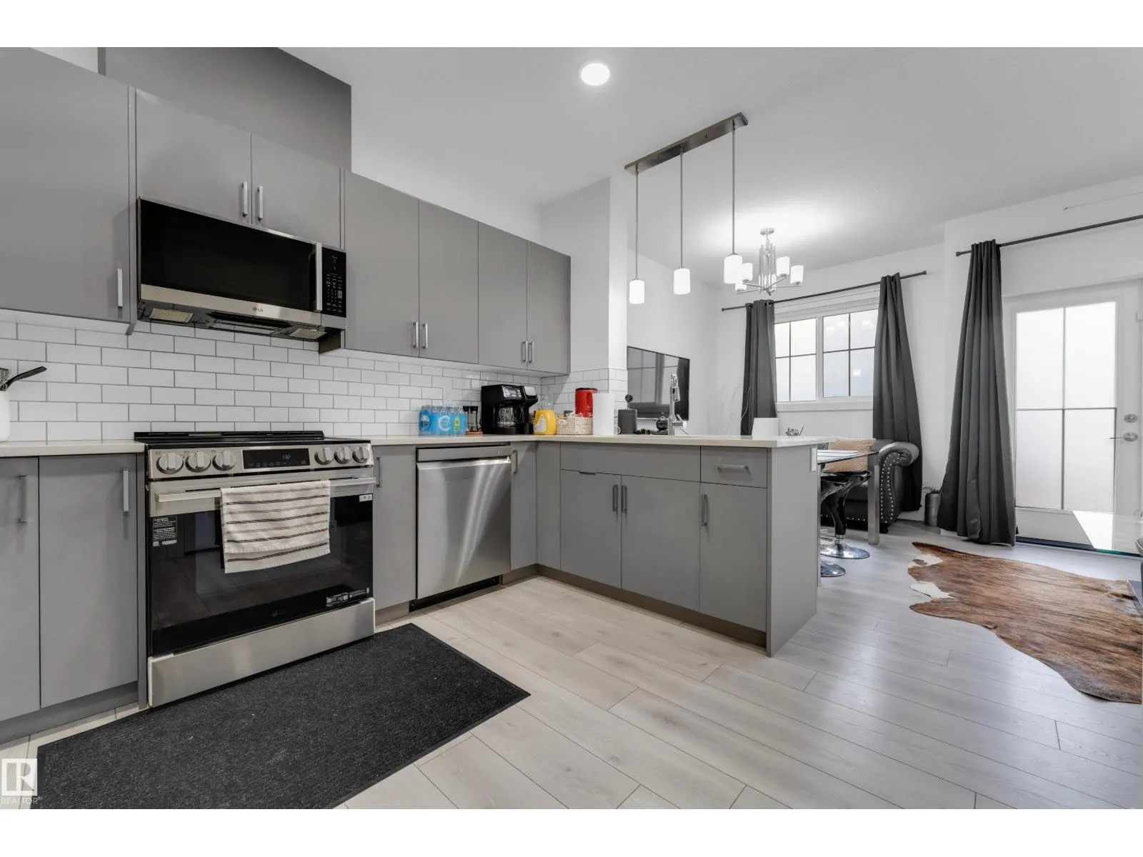 #21 7110 Keswick DR SW