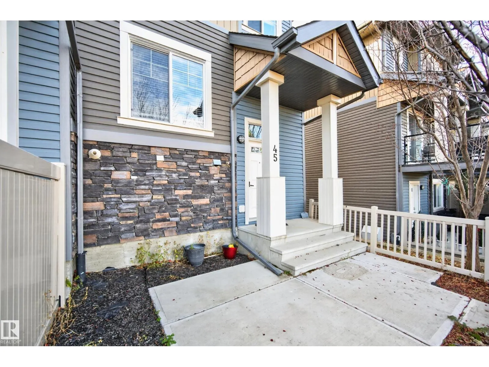 #45 1030 CHAPPELLE BV SW