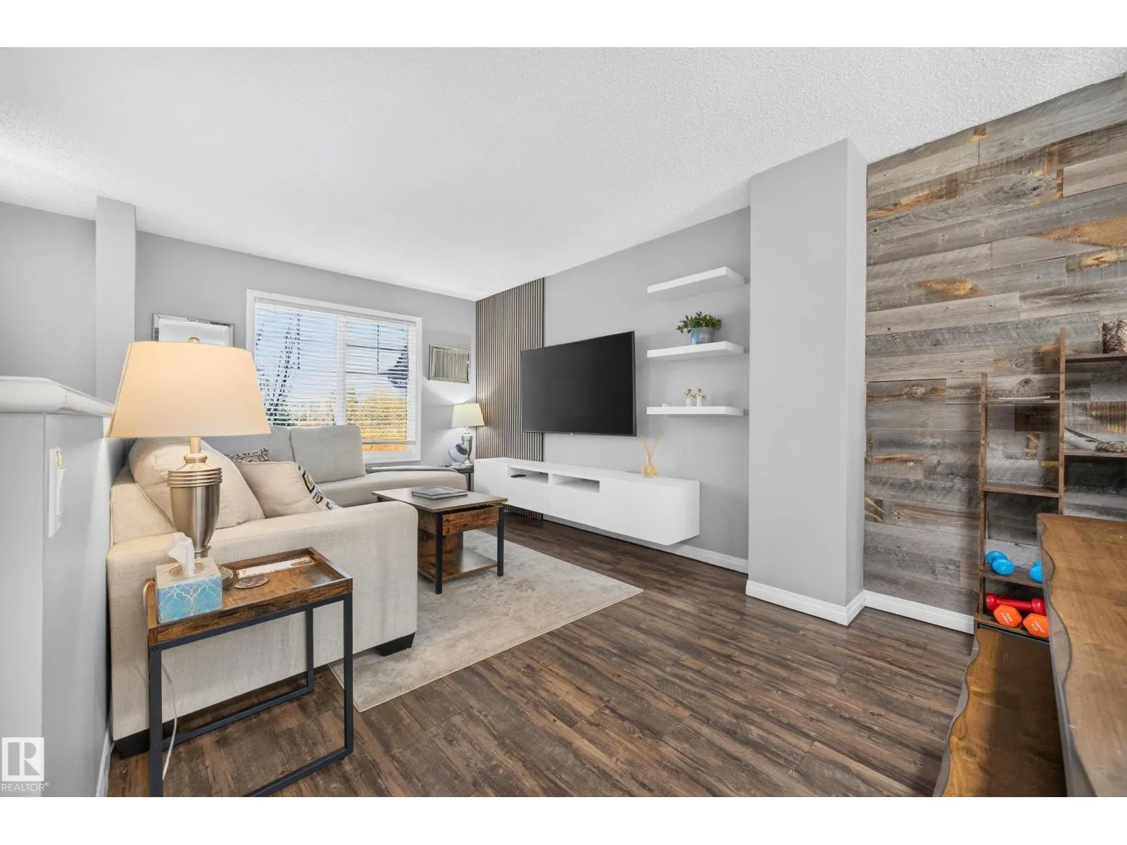 #45 1030 CHAPPELLE BV SW
