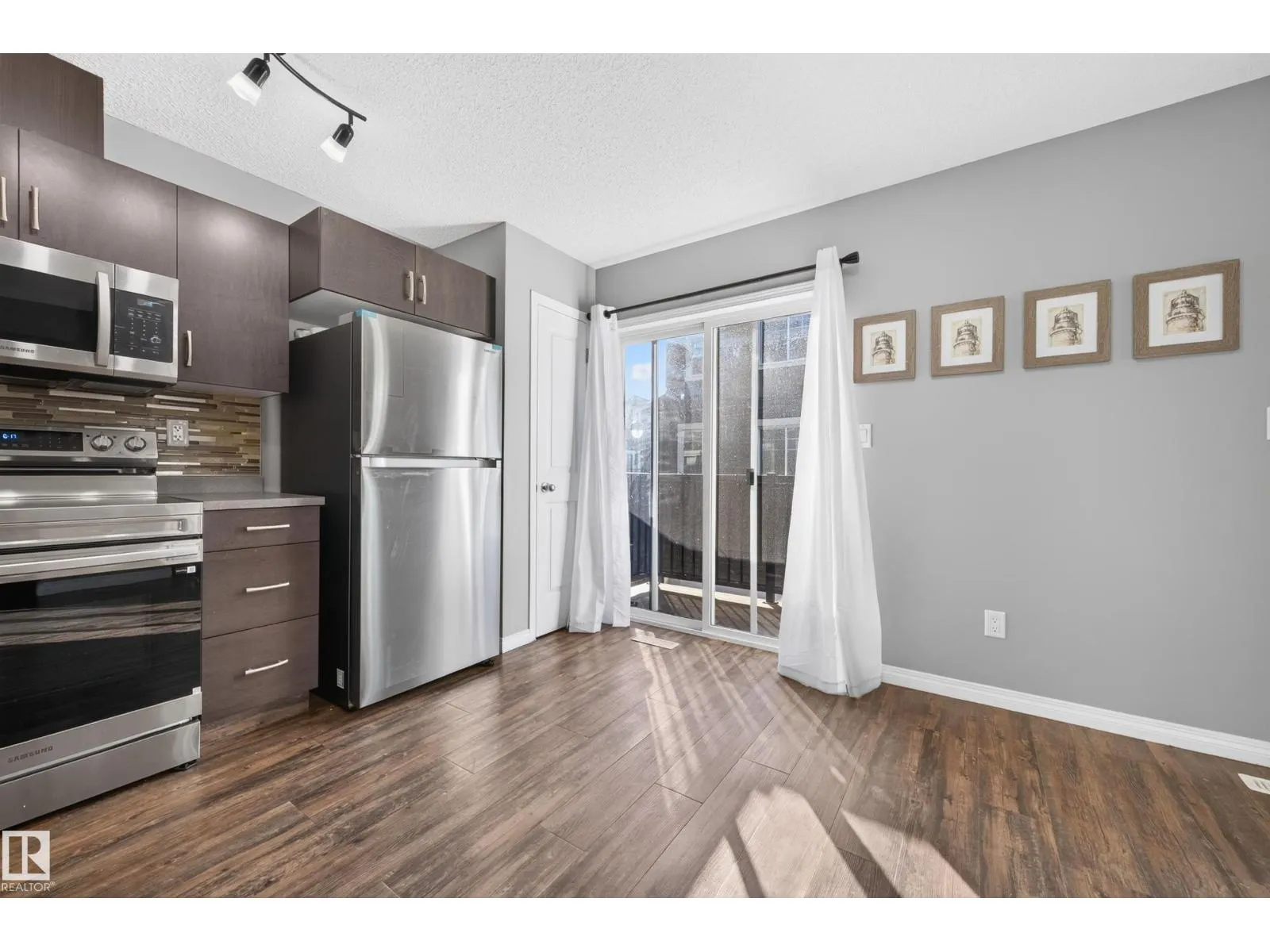 #45 1030 CHAPPELLE BV SW