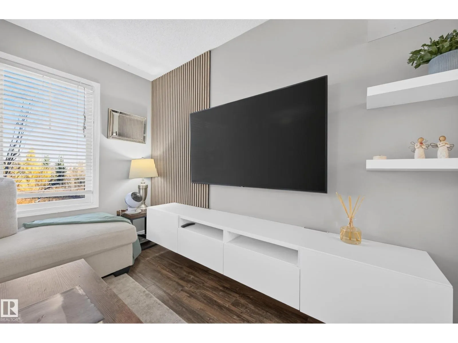 #45 1030 CHAPPELLE BV SW