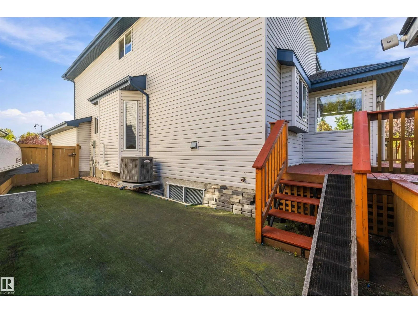 438 HODGSON BV NW