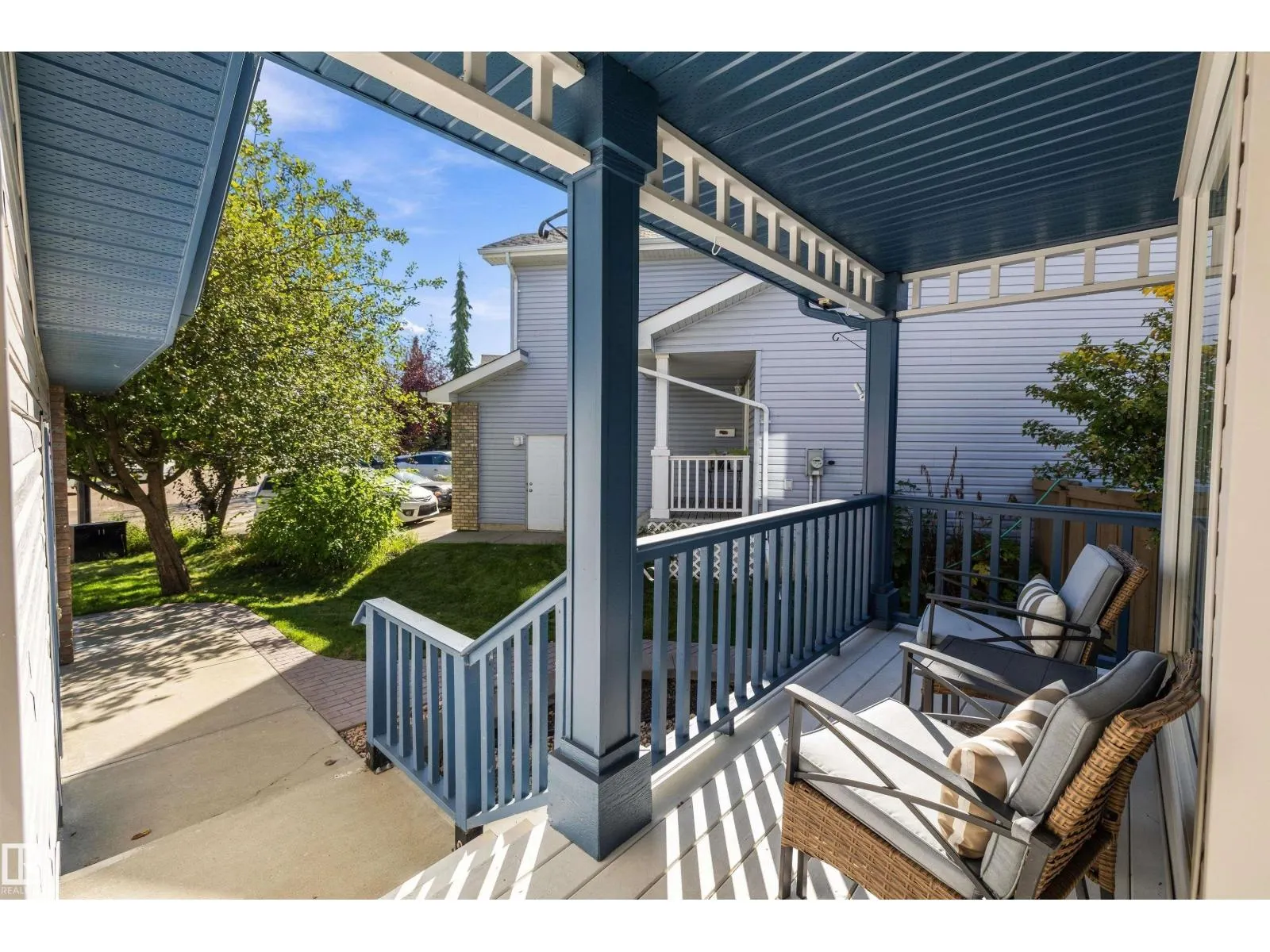 438 HODGSON BV NW