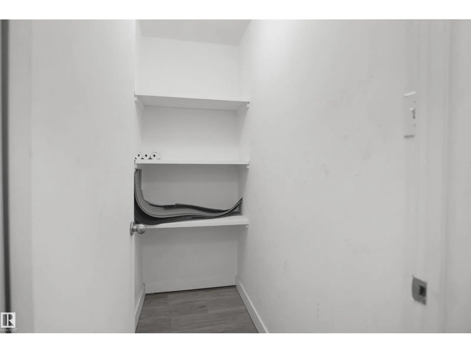 #102 10140 151 ST NW NW