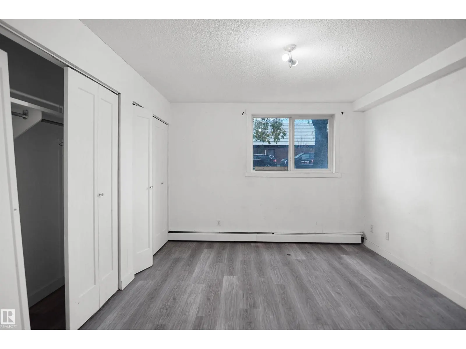 #102 10140 151 ST NW NW