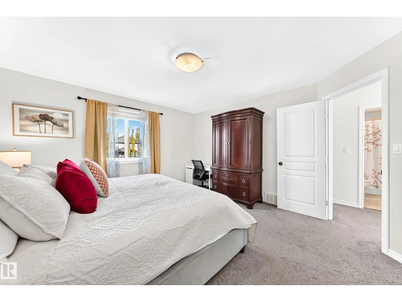 86 EASTGATE WY