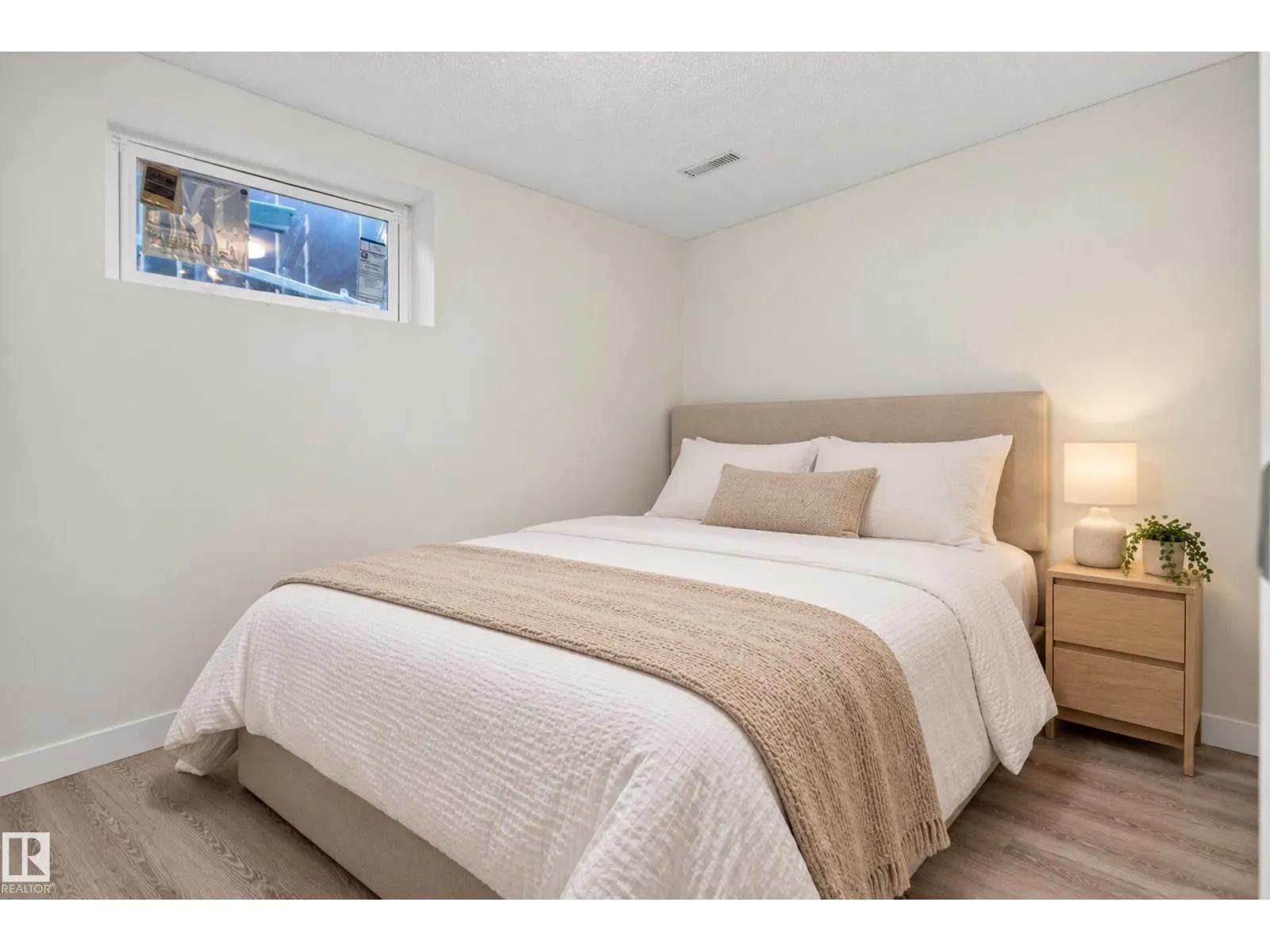 67 HENRY AV NW