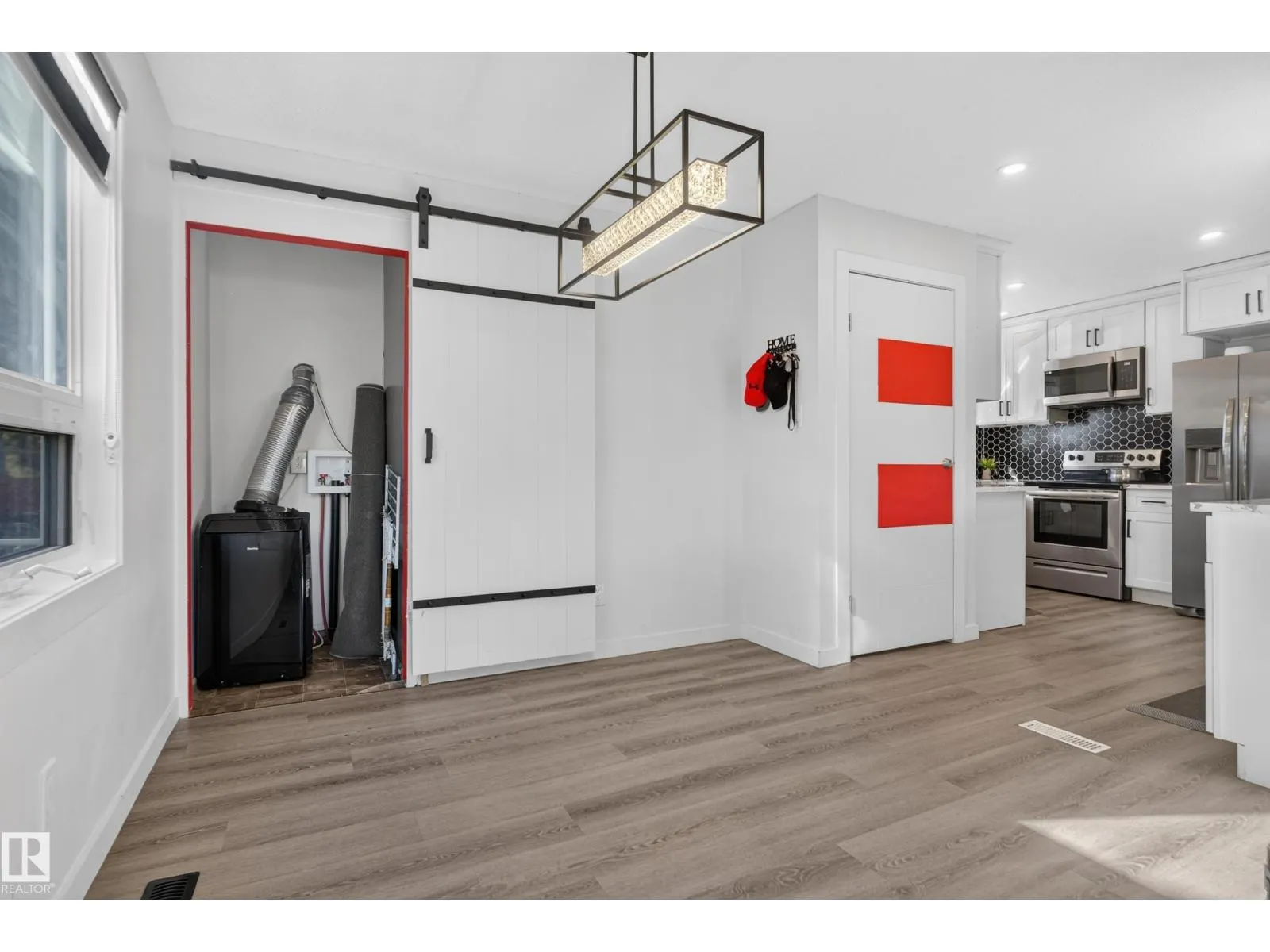 67 HENRY AV NW