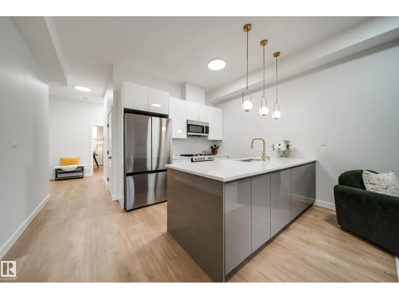 #228 10531 117 ST NW