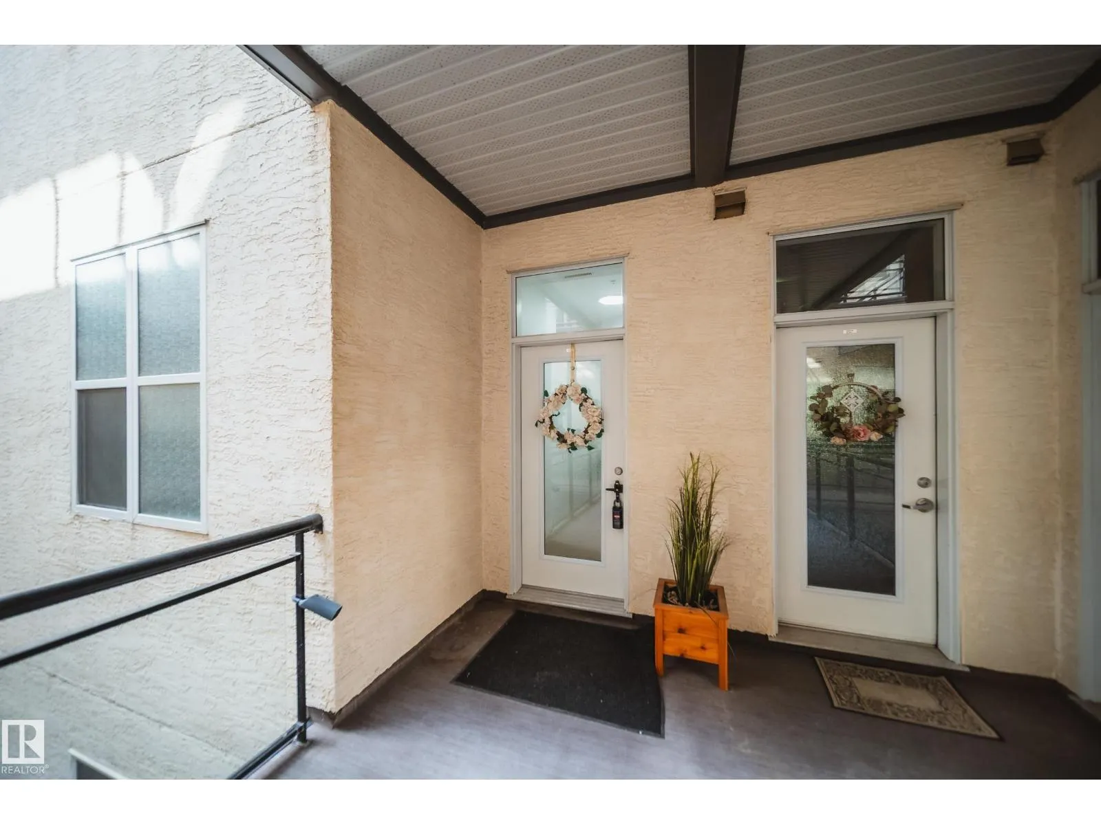 #228 10531 117 ST NW