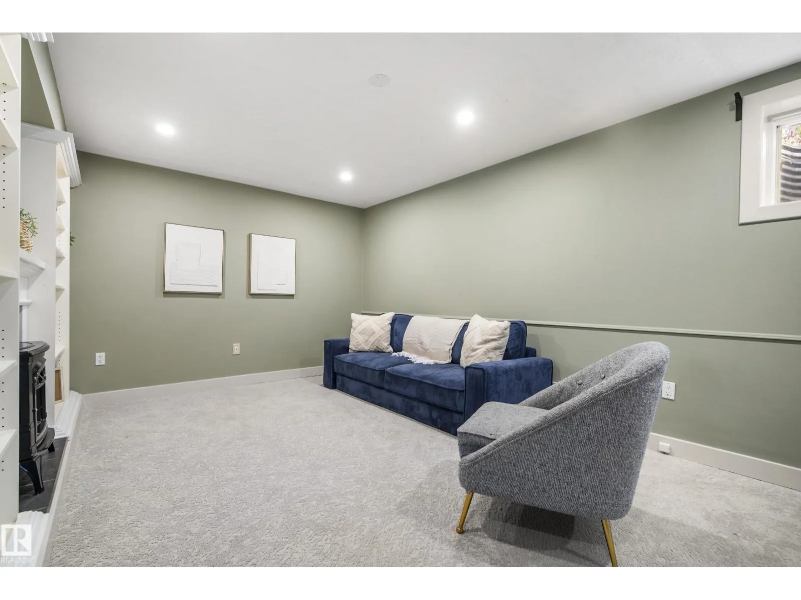 7135 81 ST NW