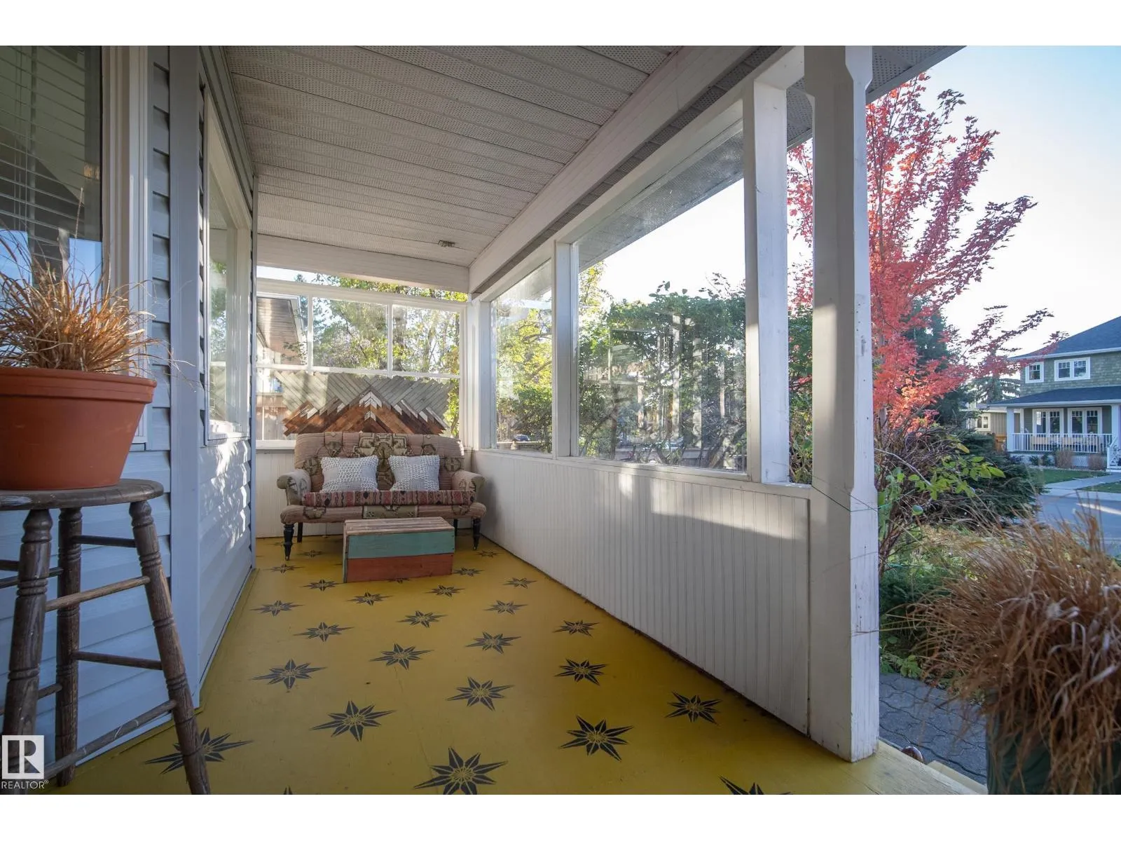 7135 81 ST NW