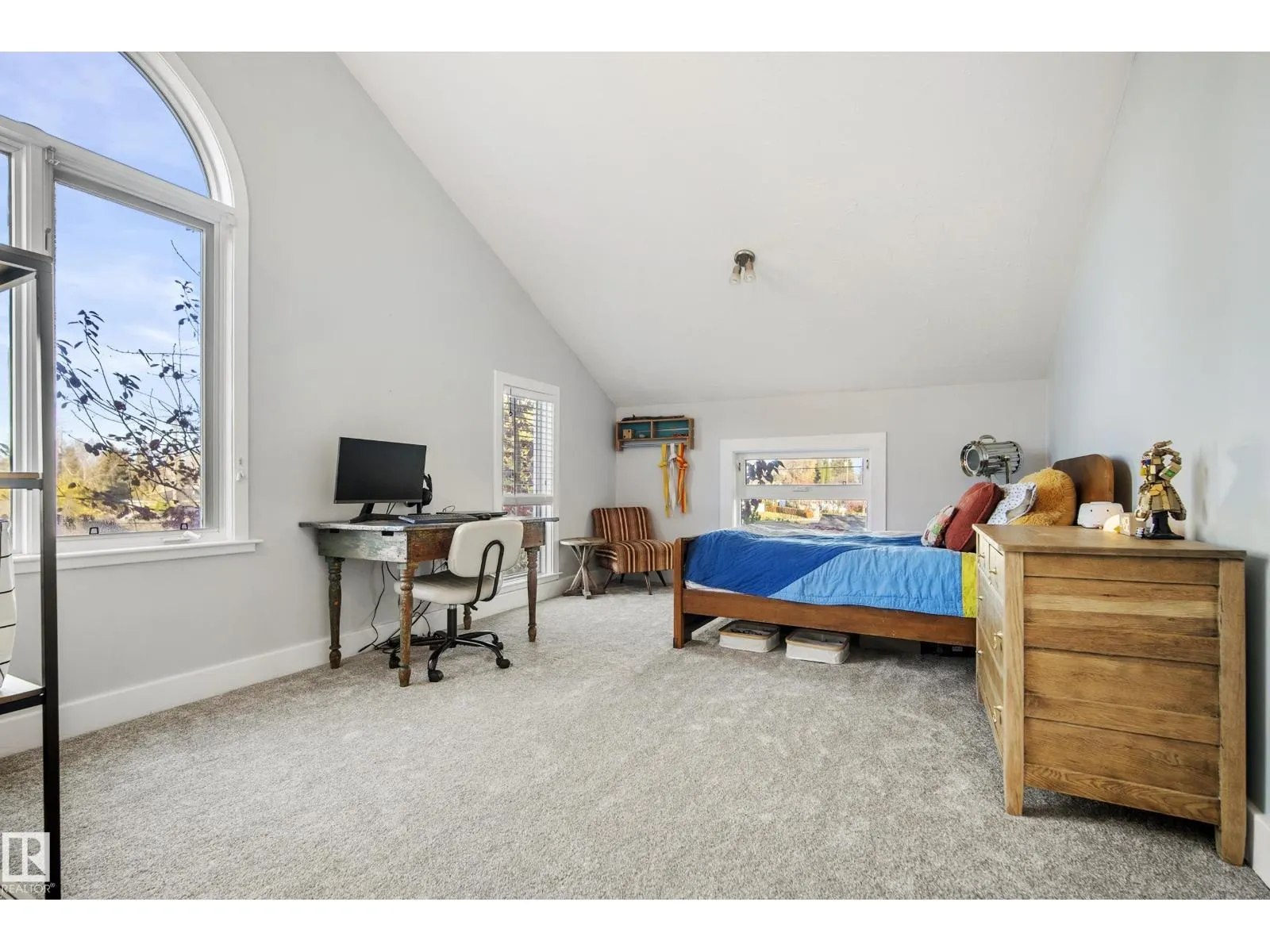7135 81 ST NW