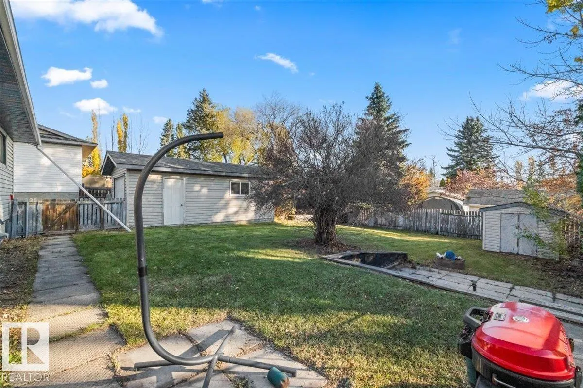 42 GLENGARRY CR