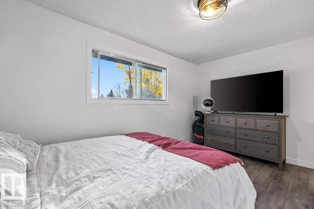 42 GLENGARRY CR