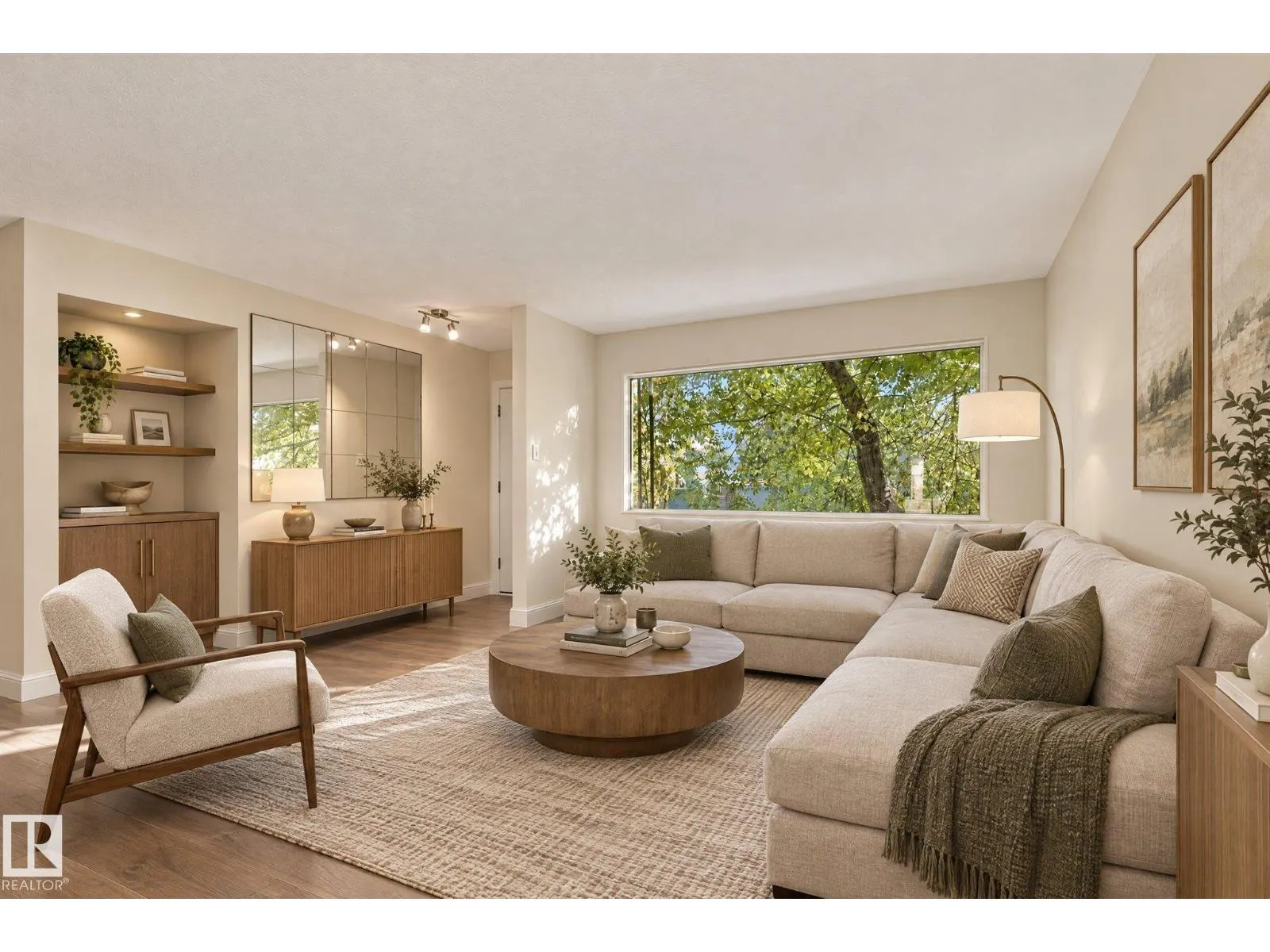 7308 77 ST NW