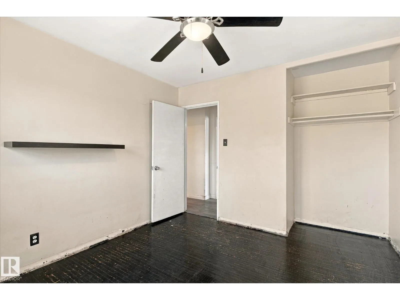 7308 77 ST NW