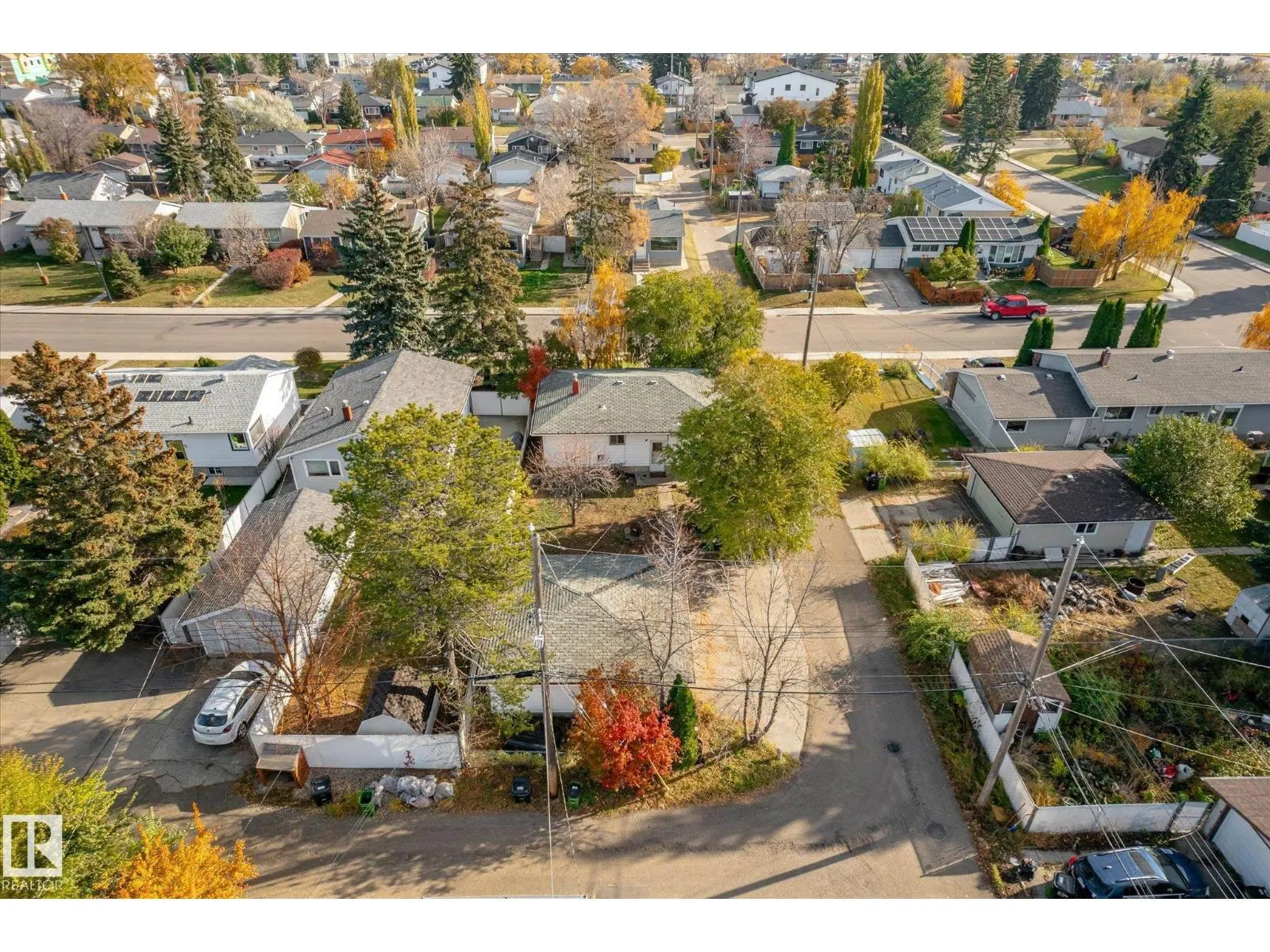 7308 77 ST NW