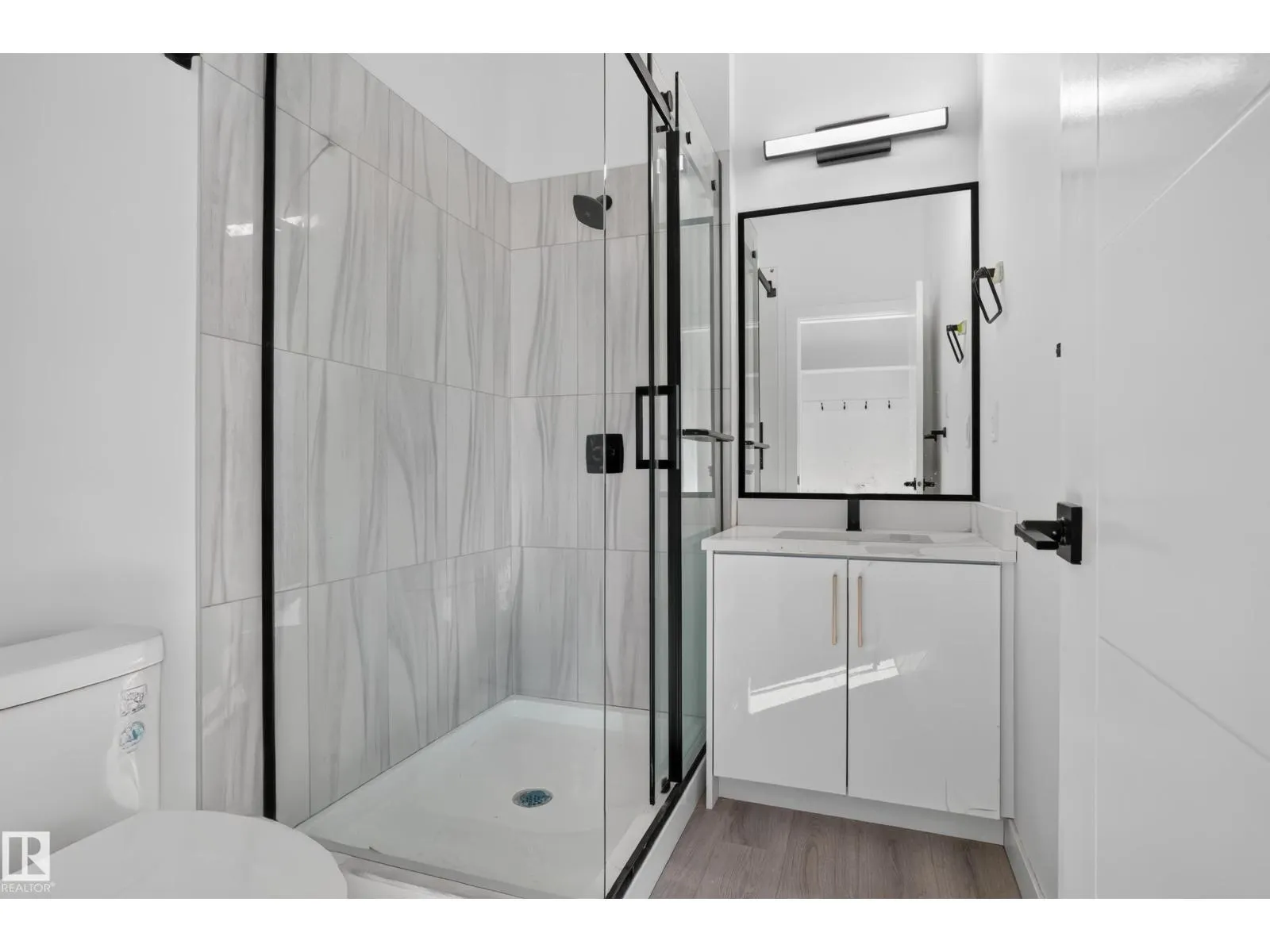 3605 112 AV NW NW