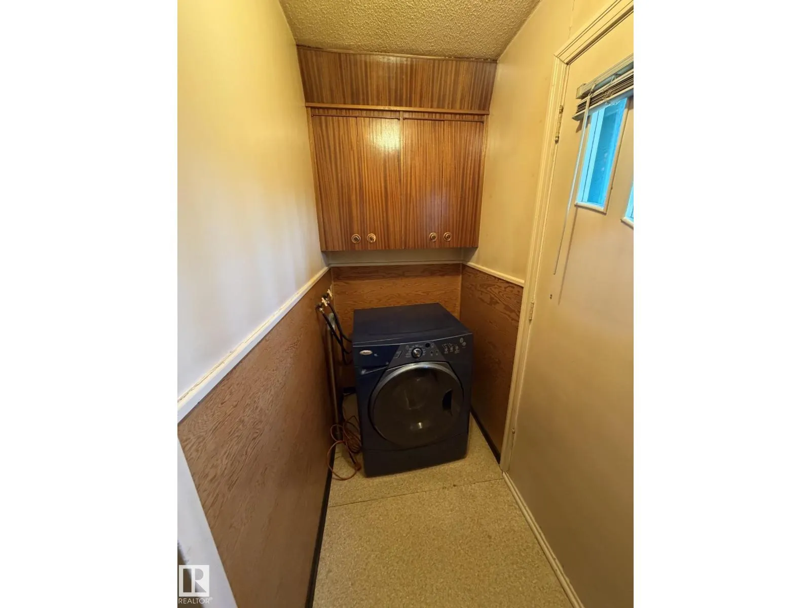 12032 69 ST NW