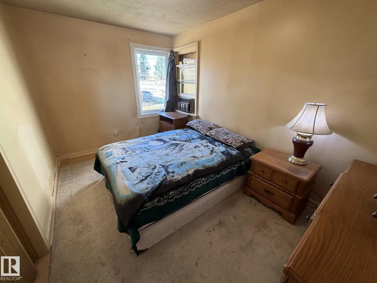 12032 69 ST NW
