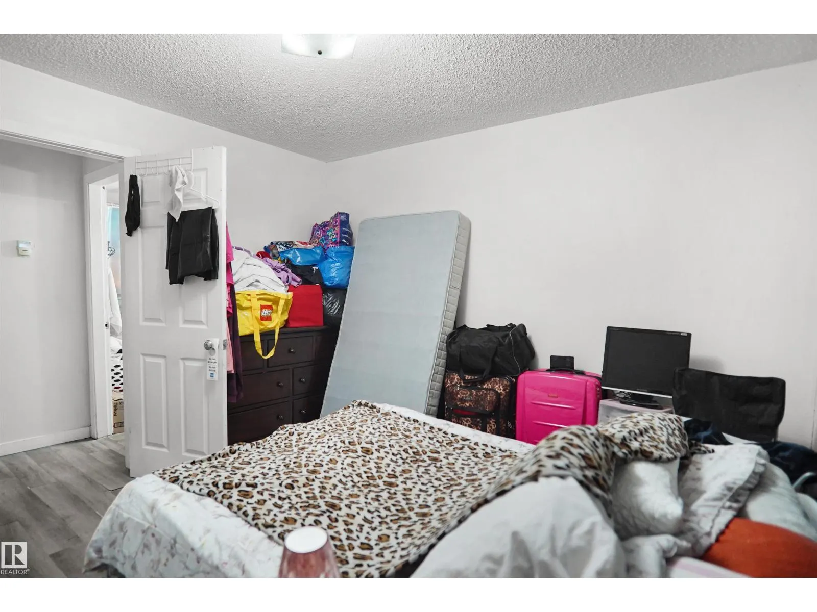 #106 10140 151 ST NW NW