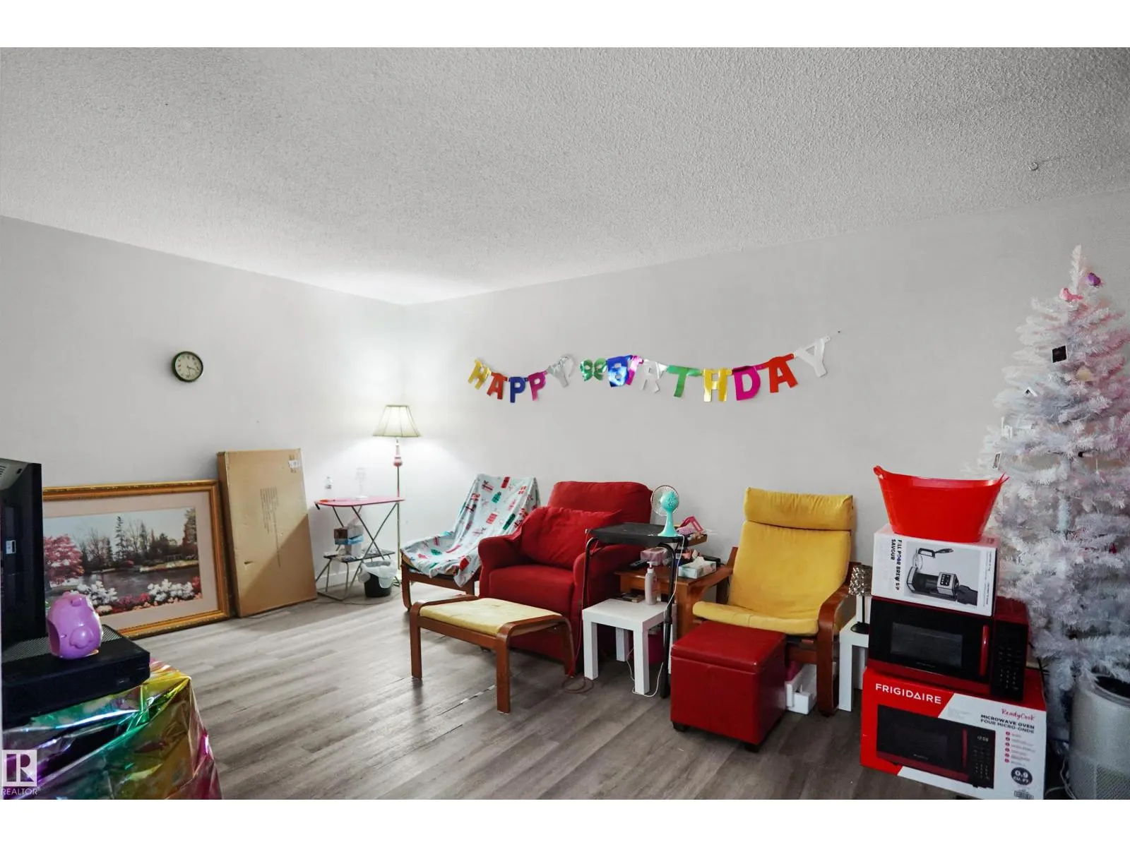 #106 10140 151 ST NW NW
