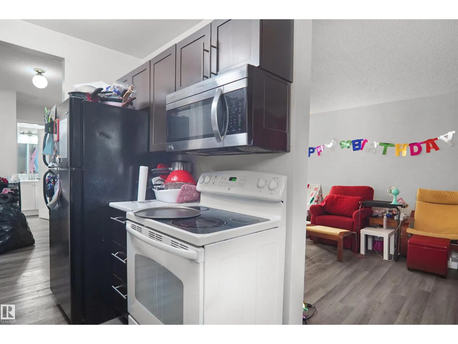 #106 10140 151 ST NW NW