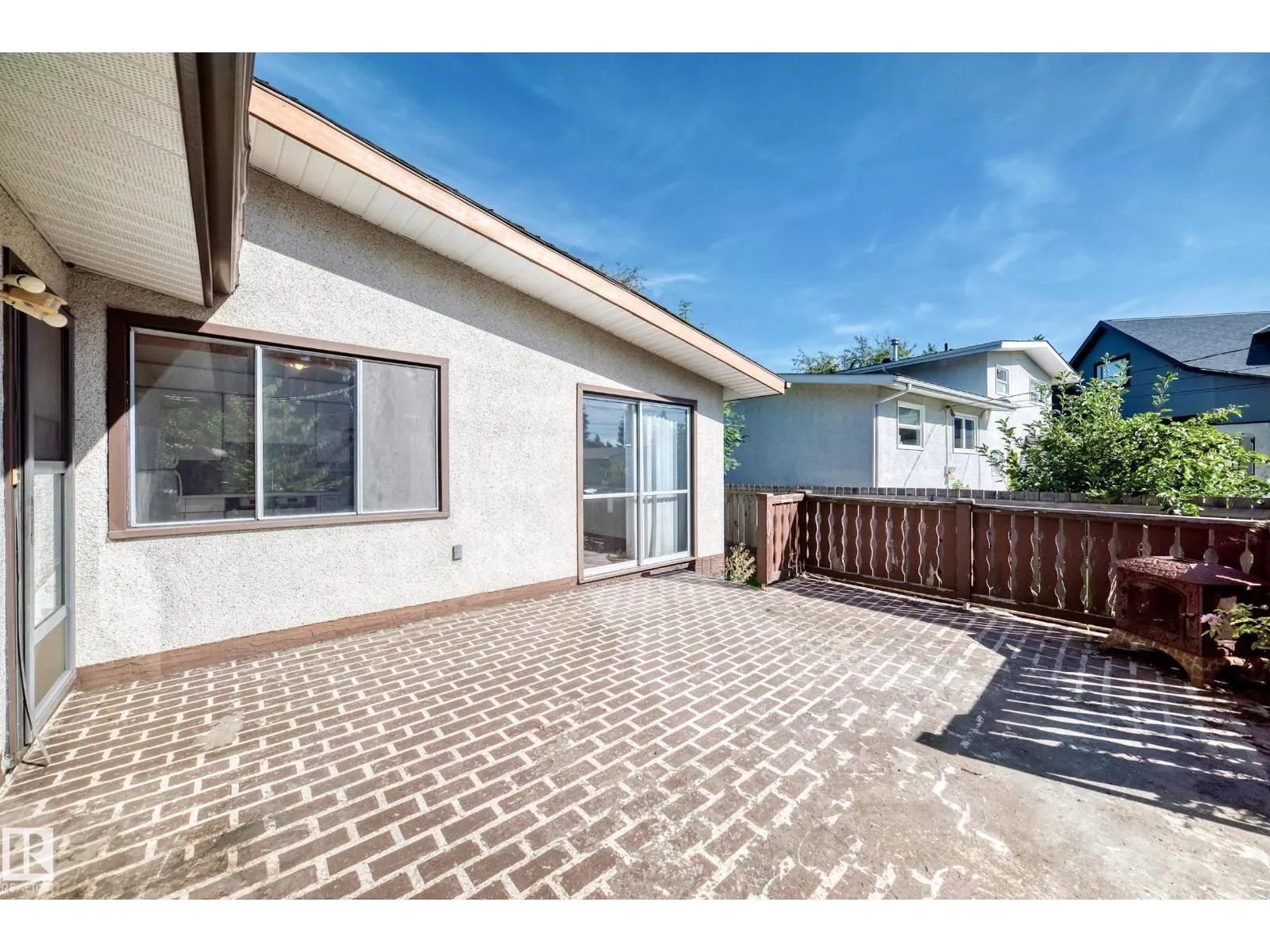 4008 124 ST NW