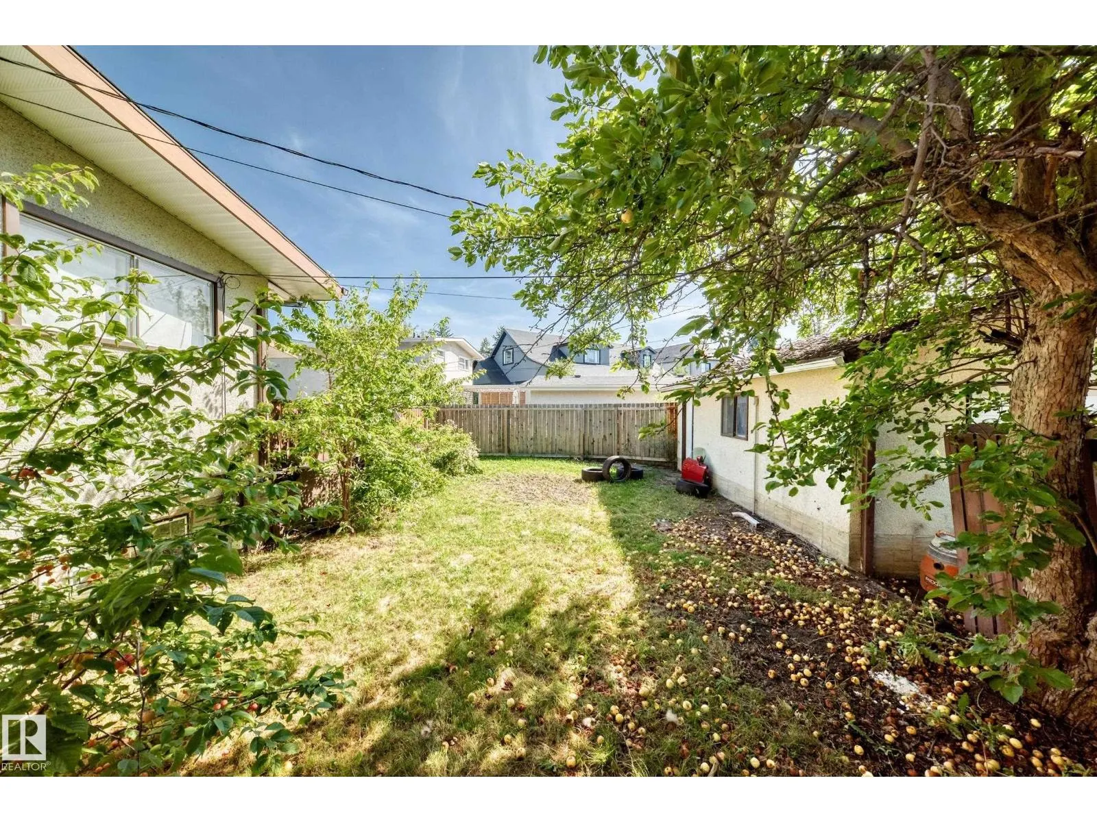 4008 124 ST NW
