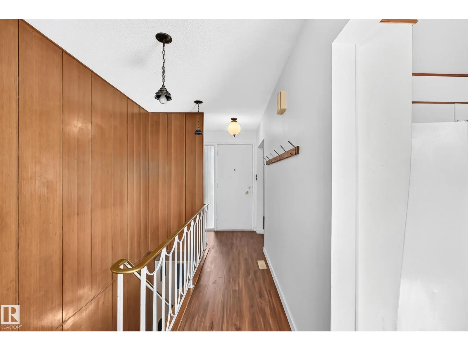 4008 124 ST NW
