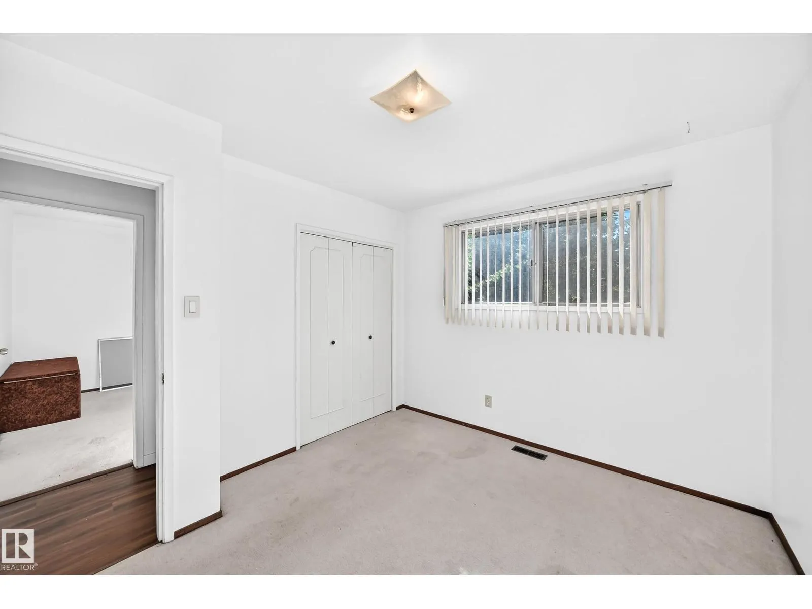 4008 124 ST NW