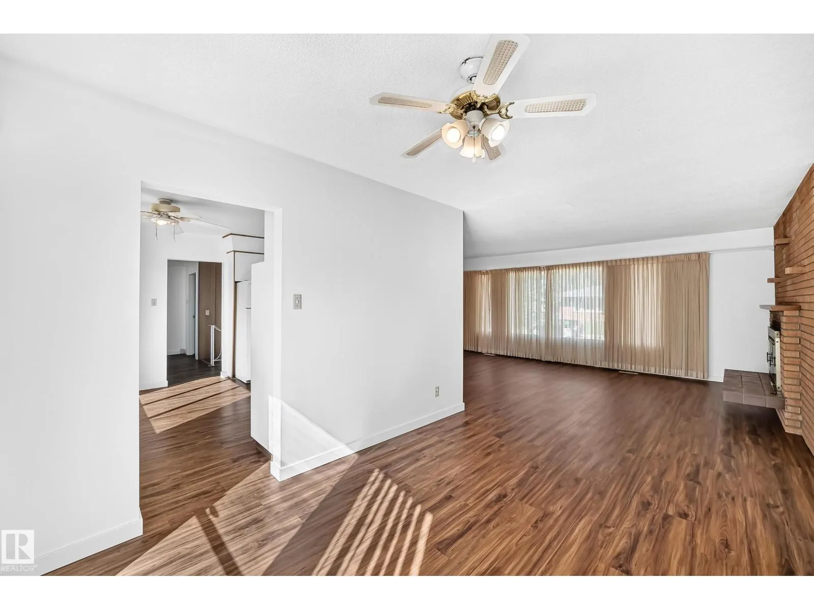 4008 124 ST NW