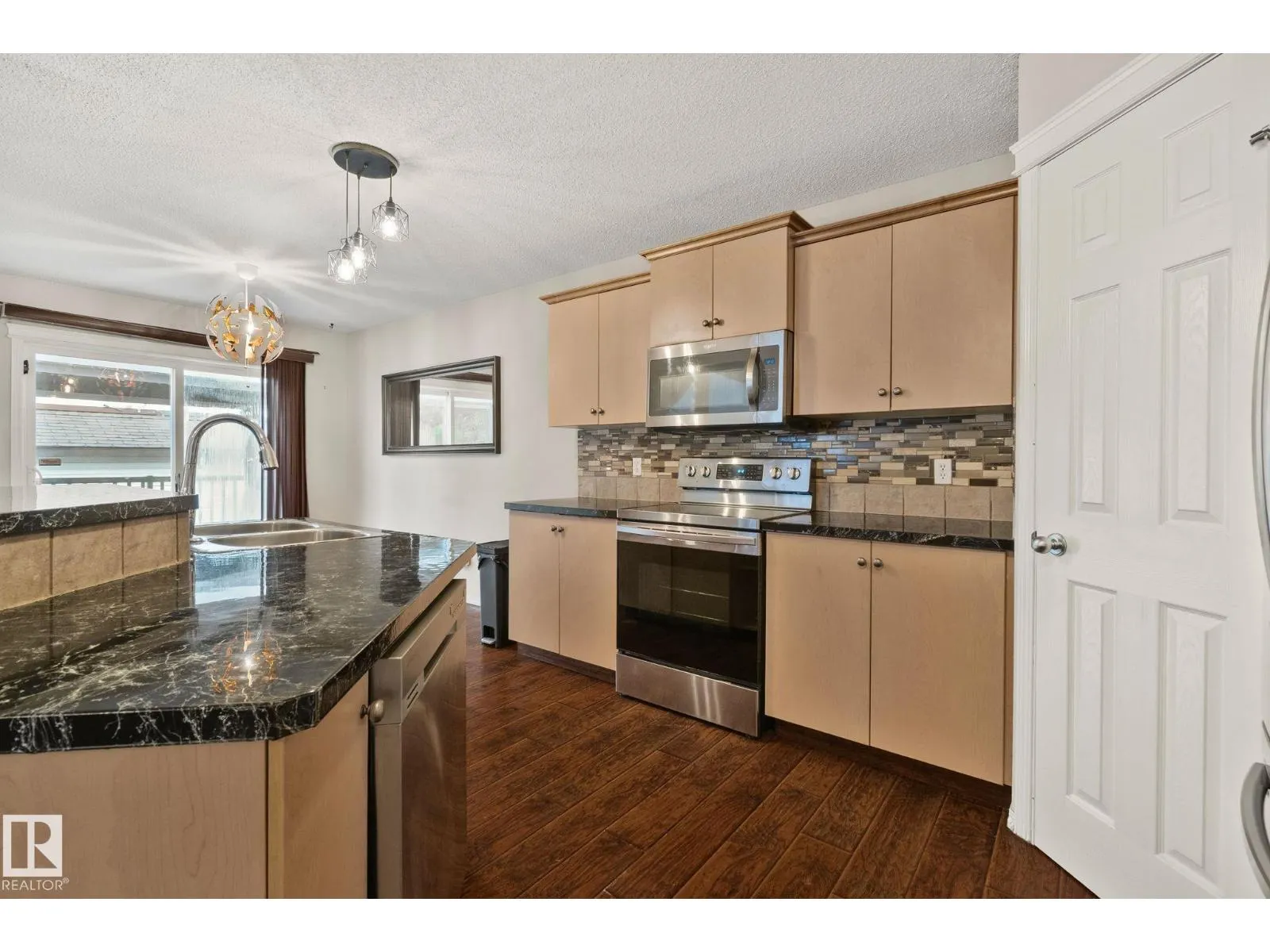 15140 141 ST NW
